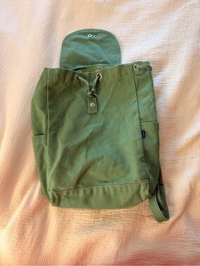 Green BAGGU Canvas Drawstring Backpack